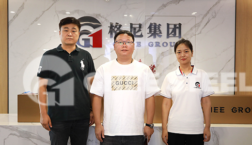 Chinese Customer Visits GNEE to Purchase 150 tons of API 5D Drill Pipe